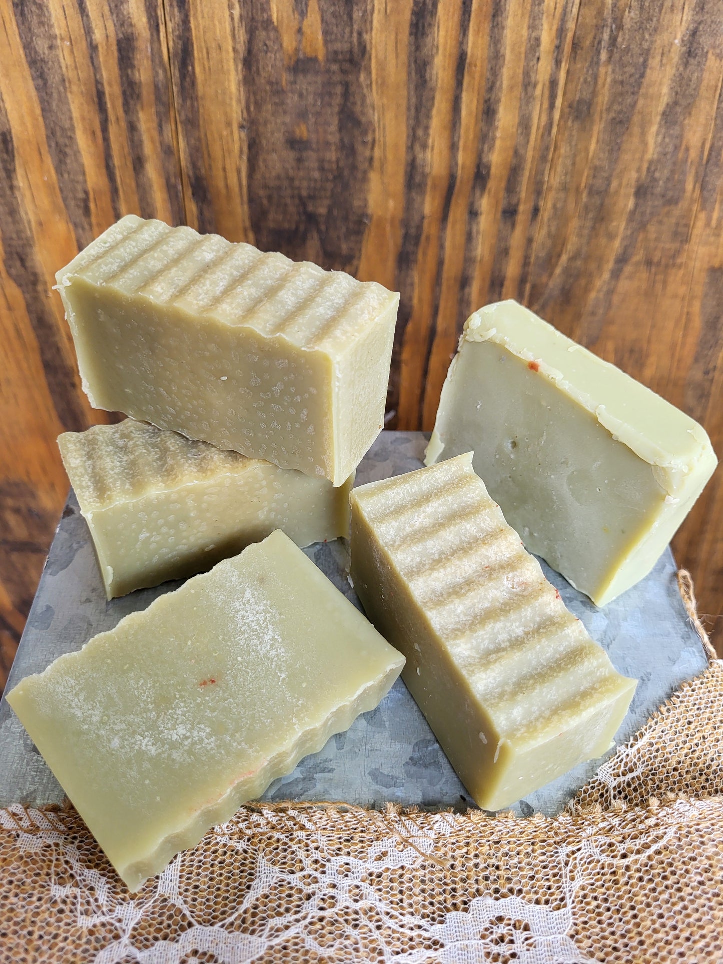 Goats Milk, Aloe, Tallow, and Peppermint mini Soap bars